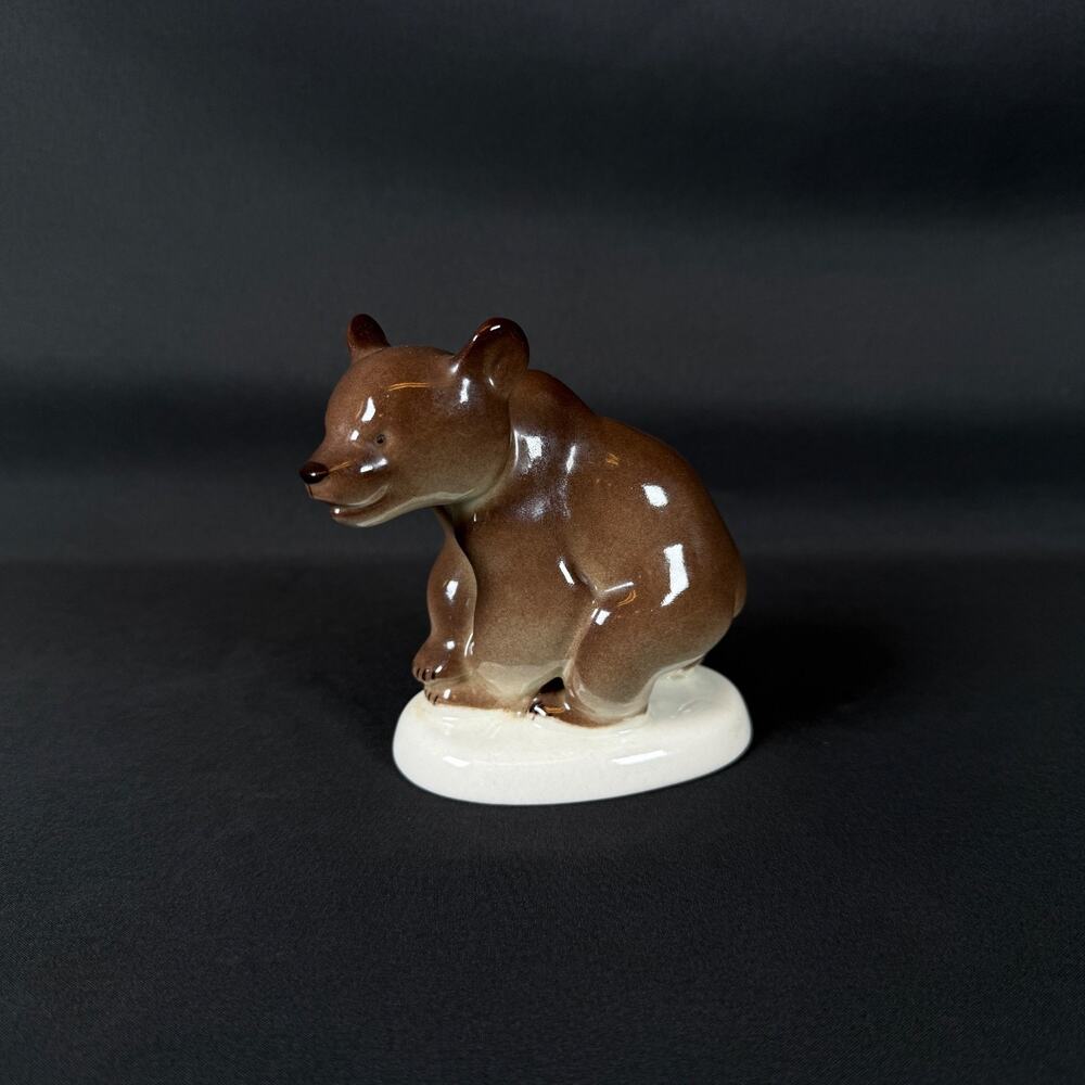 Vintage Lomonosov USSR Porcelain Brown Bear Figurine 4 in – Hand Painted